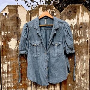 FREE PEOPLE chambray s/s button up
